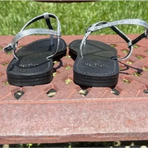 NWT Marc Fisher Studded Metallic Silver Leather Thong Ankle Strap Sandal