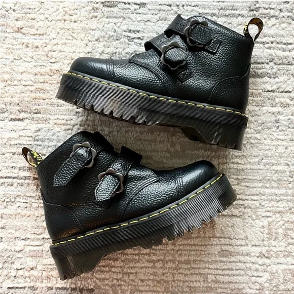 NWT RARE Dr. Martens Devon Flower Black Buckle Leather Platform Boots Size 8