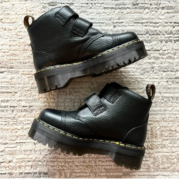 NWT RARE Dr. Martens Devon Flower Black Buckle Leather Platform Boots Size 8