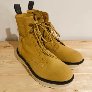 NWT Sorel Hi-Line Women’s Lace Up Waterproof Suede Boots Size 8