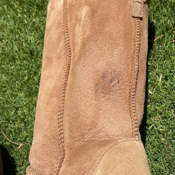 NWT UGG Classic New Heights Cuffable Boots!
