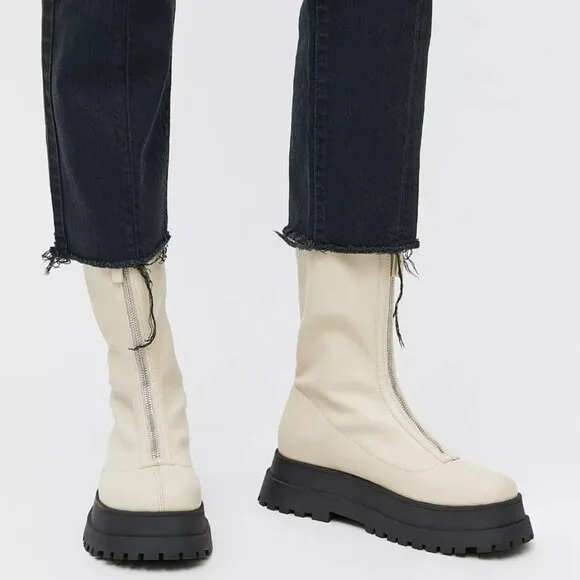 NWT Urban Outfitters Cream Zola Faux Leather Zip Chunky Platform Boot Combat 6