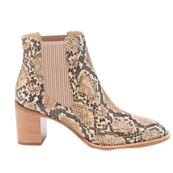 NWT Vince Camuto Ankle Boots