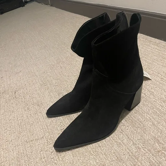 NWT ZARA GENUINE SUEDE BLACK POINTED TOE BOOTS 39