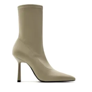 NWT. Zara Taupe Gray Stretch Fabric Heeled Ankle Boots. Size 8.
