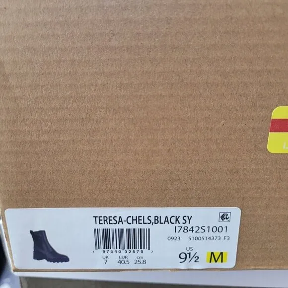 NWT Zodiac Teresa Chelsea Black Ankle Boots Size 9.5 Womens Faux Leather Chunky