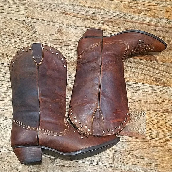 Oak Tree Farms leather studded western boots women's sz 7