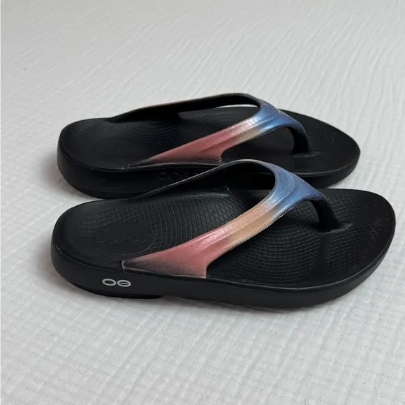 OOFOS OOLALA Luxe Sandals In Horizon Color Way Women's Size 7 EU 38 Summer Beach