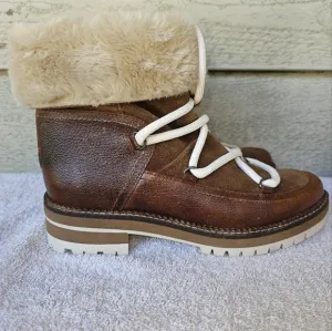 Pajar Canada Ophelia Womens Leather/Faux Fur Waterproof Winter Boots Size 39