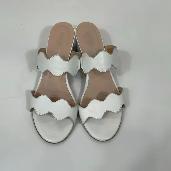 Patricia Green Palm Beach Block Sandals Size 7 White Low Heel Slip On