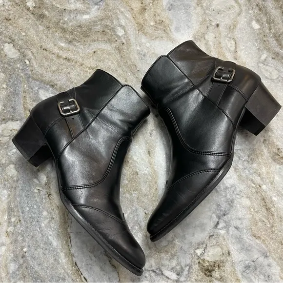 Paul Green Black Leather Boots Pointed Toe 2 inch heel