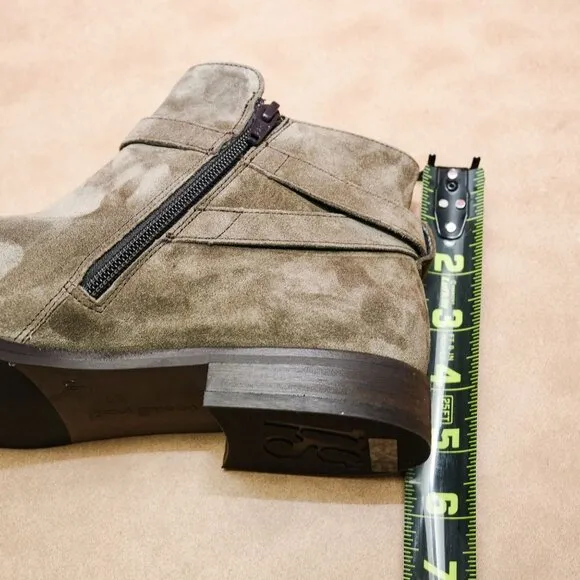 Paul Green Women Reeve Brown Suede Buckle Ankle Boots sz 9US AUS 6.5