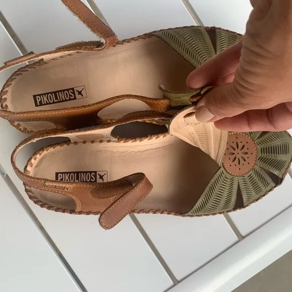 Pikolinos brown green leather sandals size 8.5-9 ( European 39)