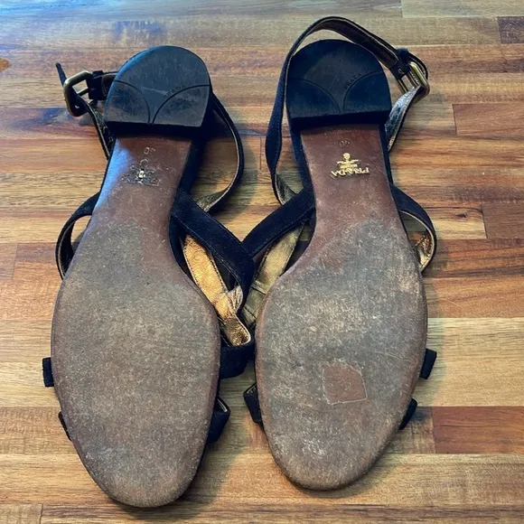 Prada Calzatura Donna Black Suede Gold Tone Studded Accent Sandals. P73/A245M