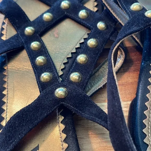 Prada Calzatura Donna Black Suede Gold Tone Studded Accent Sandals. P73/A245M