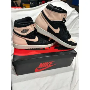 Pre-Owned Air Jordan 1 Retro OG Men's Size 12.5  Basketball Sneakers Pink Black