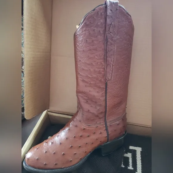 Price REDUCED!!! Lucchese Classic Ostrich Quill Cowboy boots Sz 5.5