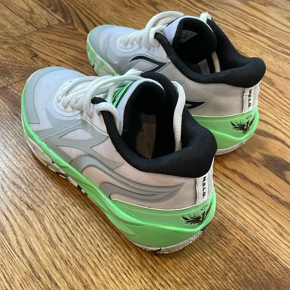 Puma Kids Mb.02 Lo Lamel-O Basketball Sneakers. Size 5. Excellent Condition.