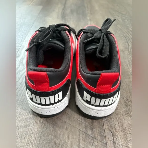 PUMA Rebound Layup Men's Low Top Basketball Sneakers Softfoam