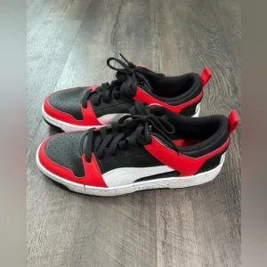 PUMA Rebound Layup Men's Low Top Basketball Sneakers Softfoam