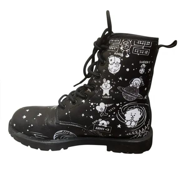 RARE BT21 Black Army Combat Boots Gothcore Women's SZ 8 Chunky K-Pop Grunge EUC