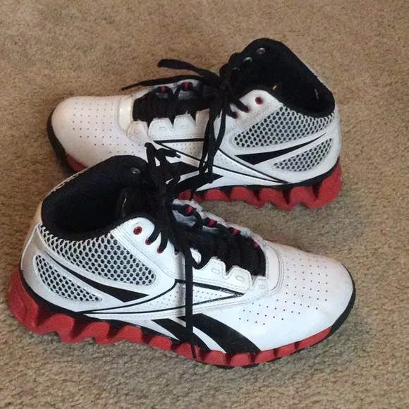 Reebok boys basketball sneakers