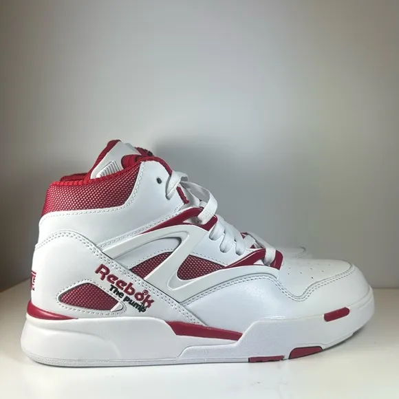 Reebok Pump Omni Zone 2 White Red Basketball Sneakers Men’s Size 8