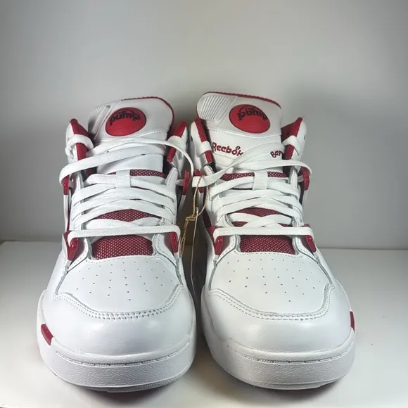 Reebok Pump Omni Zone 2 White Red Basketball Sneakers Men’s Size 9