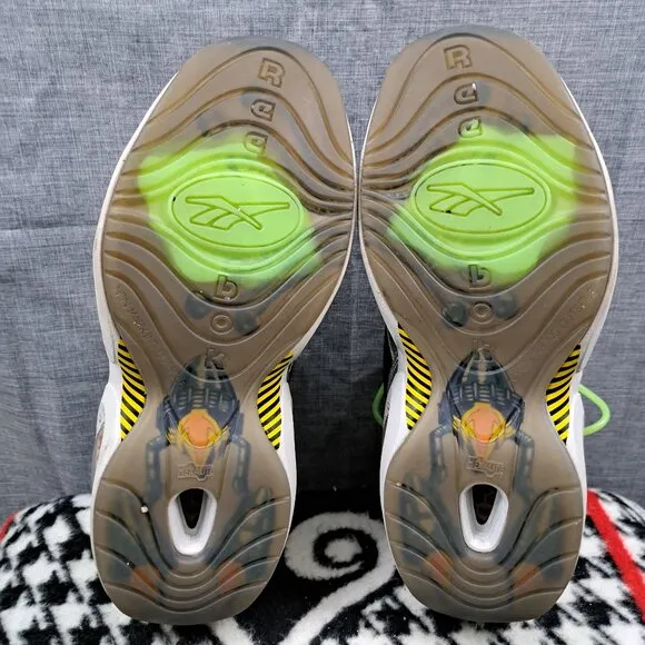 Reebok Question Minions Mens Size 10 Gru's Lab Iverson Basketball Sneakers