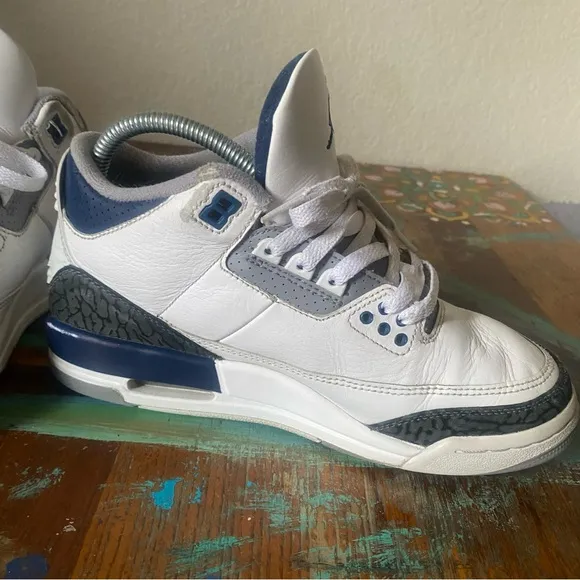 Retro Nike Air Jordan 3 Midnight Navy Size 6Y