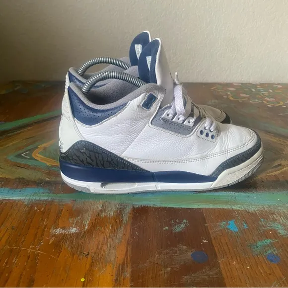Retro Nike Air Jordan 3 Midnight Navy Size 6Y