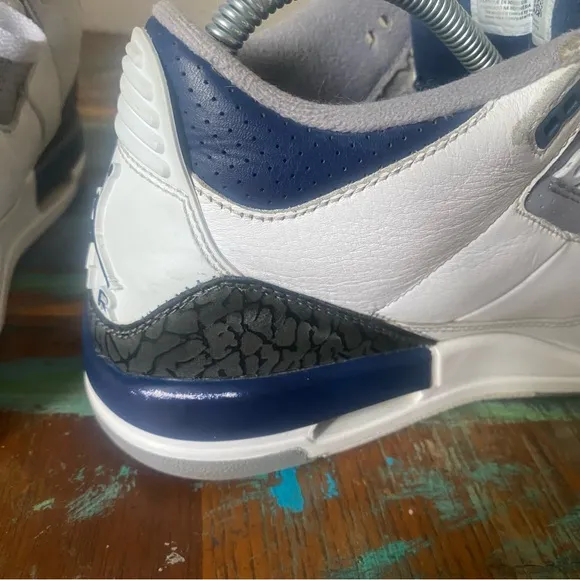 Retro Nike Air Jordan 3 Midnight Navy Size 6Y