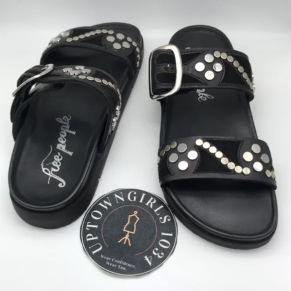 Revelry Studded Sandals SIZE 9   NIB BLACK