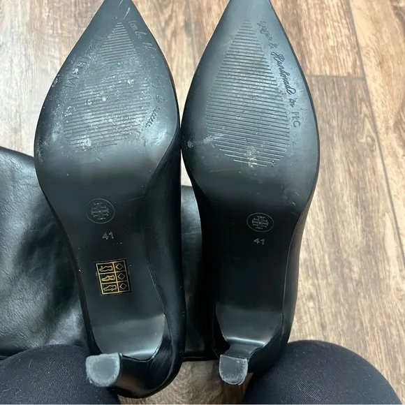 Revolve Femme LA Soho Knee High Heeled Boots Black Faux Leather Pointed Toe 41