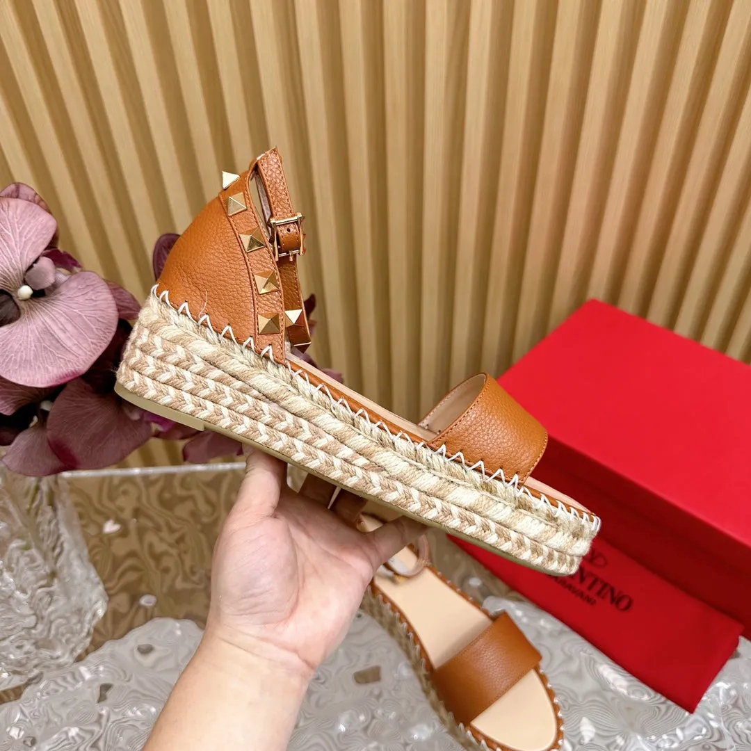 Rockstud Espadrille 45mm Brown leather sandals