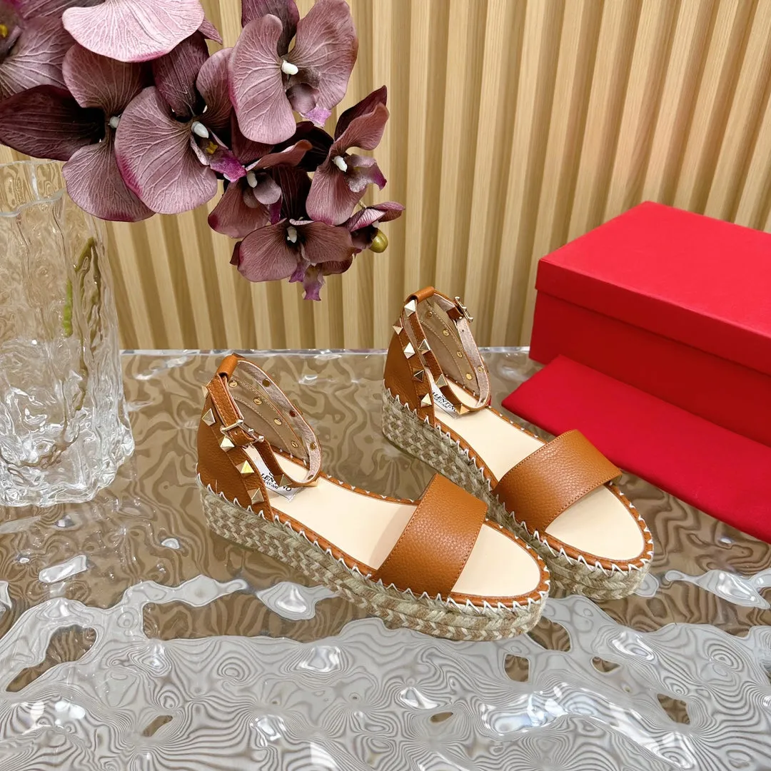 Rockstud Espadrille 45mm Brown leather sandals