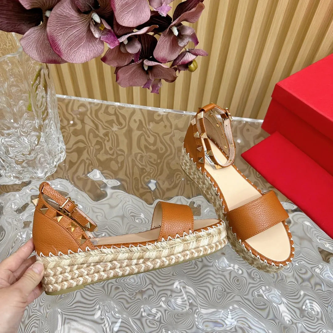 Rockstud Espadrille 45mm Brown leather sandals