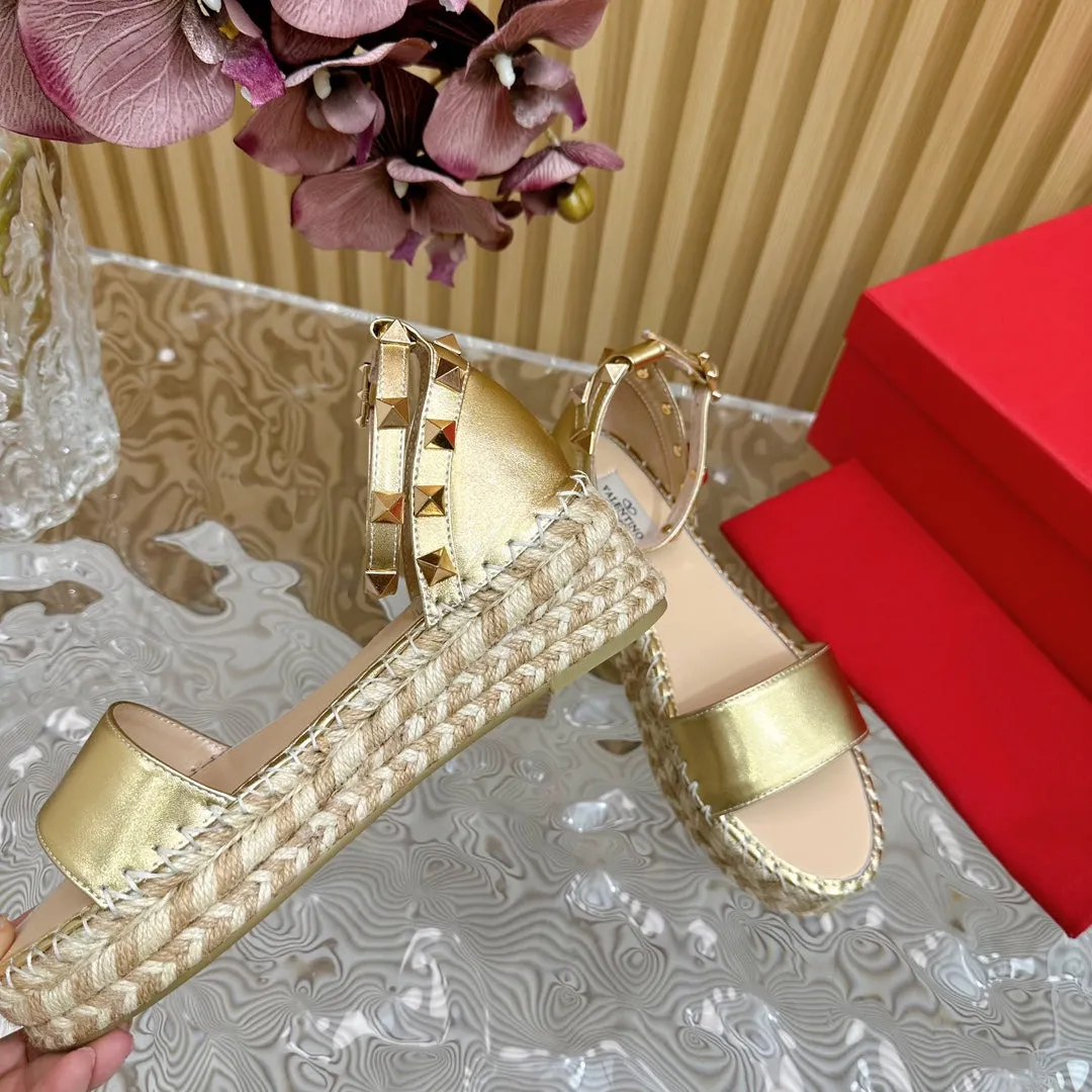 Rockstud Espadrille 45mm Gold leather sandals