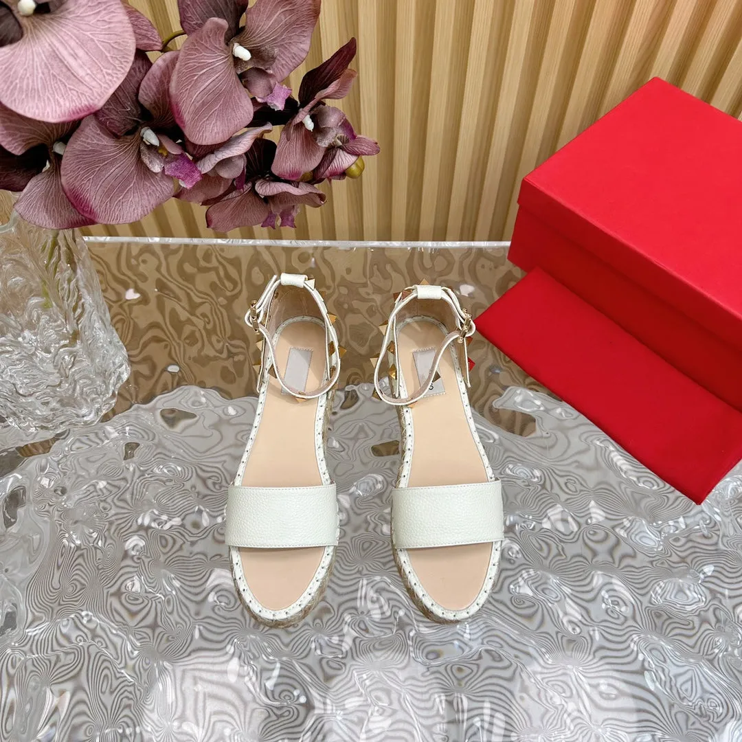 Rockstud Espadrille 45mm White leather sandals