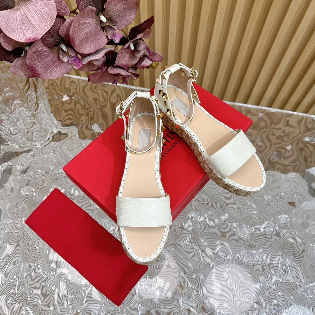 Rockstud Espadrille 45mm White leather sandals