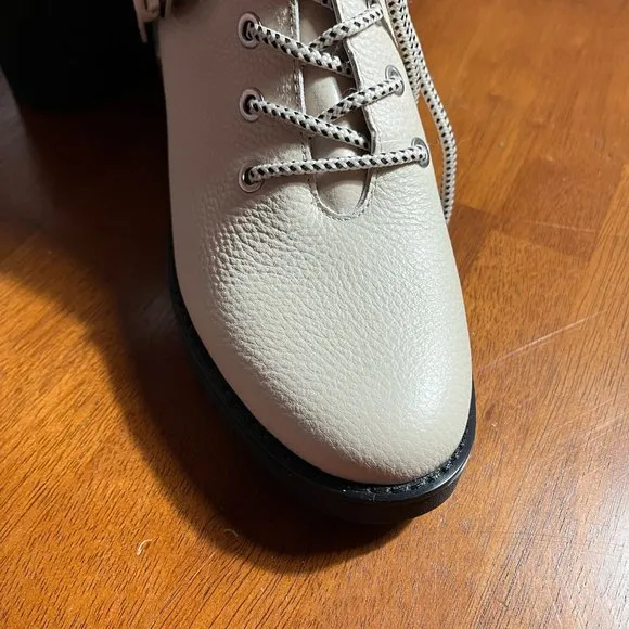 Saks Fifth Avenue Leather Chunky Heel Boot Womens 9 Y2K 00s Rubber Heel White