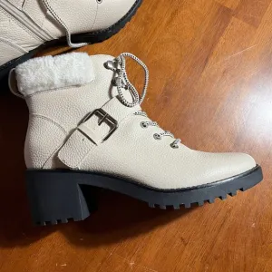 Saks Fifth Avenue Leather Chunky Heel Boot Womens 9 Y2K 00s Rubber Heel White