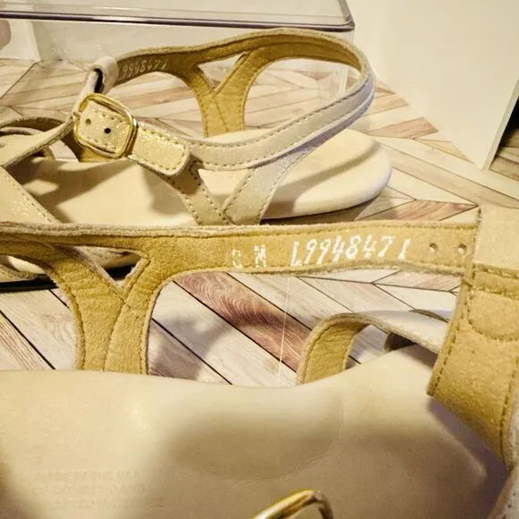 SAS Aurora T-Strap Sandal Women's 8M Soft Gold Glitter Wedge Leather USA Made