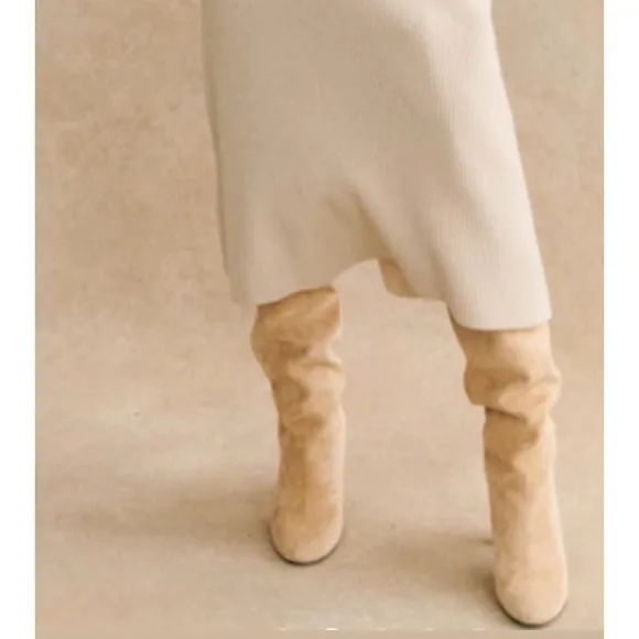 SCHUTZ Ashlee Pointed Toe Scrunched High Heel Boots sz 8