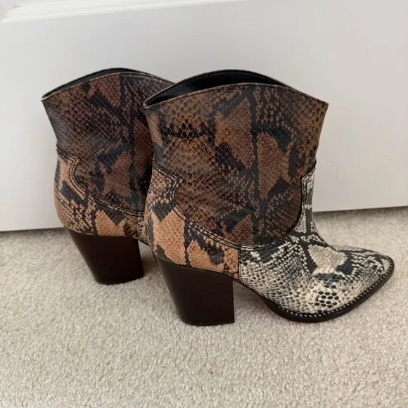 Schutz Haven Leather Snakeskin Print Boots Size 6