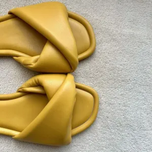 Seychelles Anthropologie Breath of Fresh Air Slide Sandals Mustard Yellow US 8.5