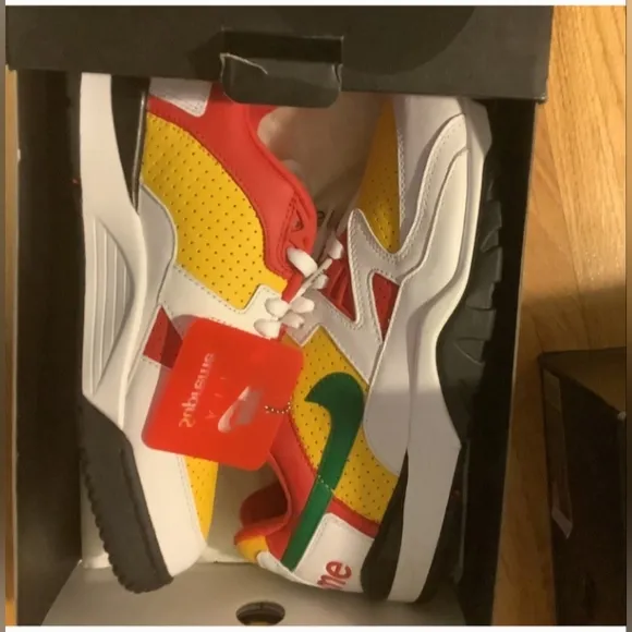 Size 12 Supreme x Nike Air Cross Trainer Low White 2021