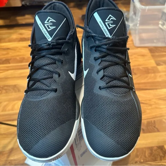 Size 13 - Nike‎ Zoom Evidence Black &amp; White AJ5904-002
