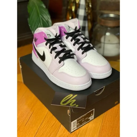 Size 6y/ 7.5w Air Jordan 1 Mid “Barely Grape” Athletic Basketball Sneakers DQ842