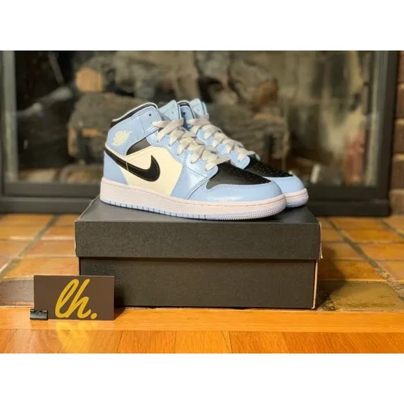 Size 6y/7.5w Air Jordan 1 Mid “Ice Blue” Athletic Basketball Sneakers 555112-401